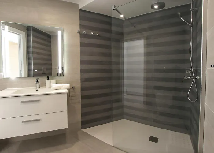 Stunning Close To The