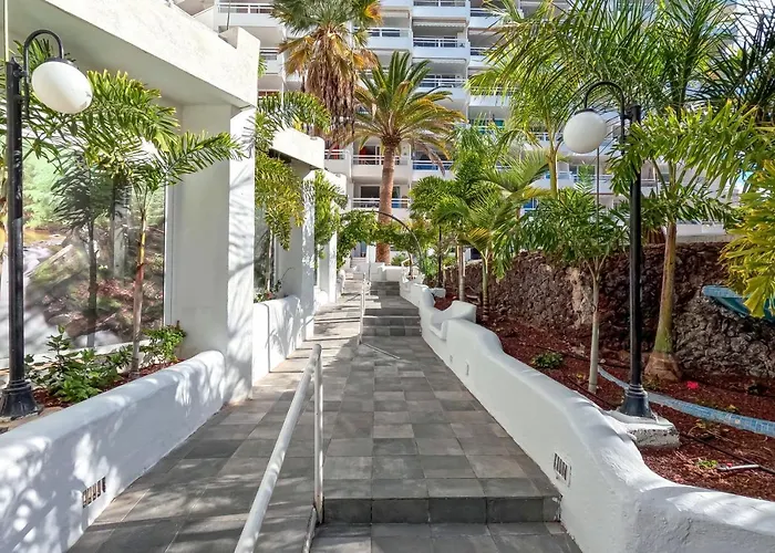 Vakantiehuis Stunning Close To The