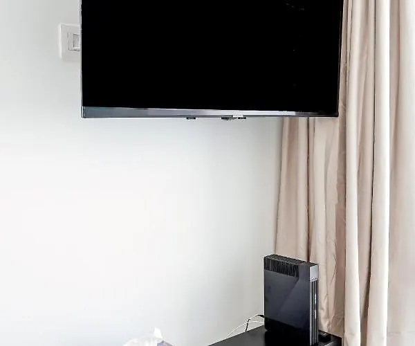 Stunning Close To The *